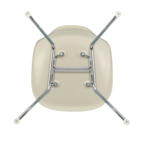 Cadeira Eames em Plástico DSX / Base Cromada